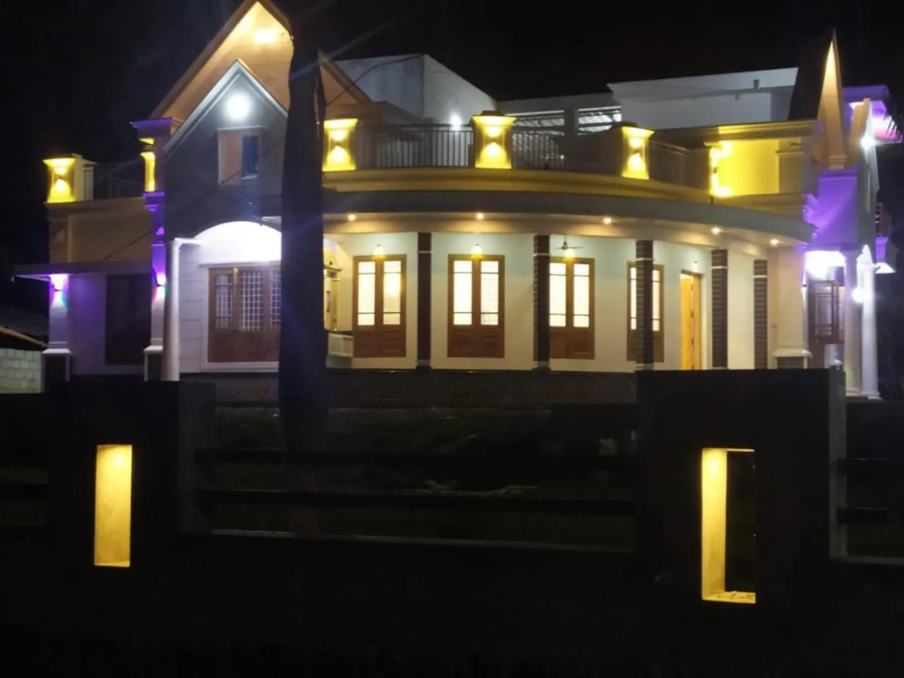 Athirapilly Night Lamp Homestay Athirappilly India