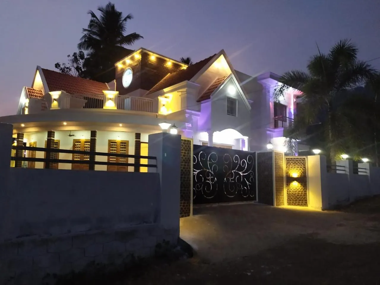 Athirapilly Night Lamp Homestay Athirappilly