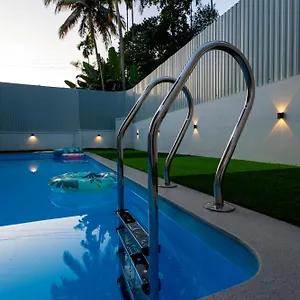  Resort The Vogue - Luxury Private Pool ,